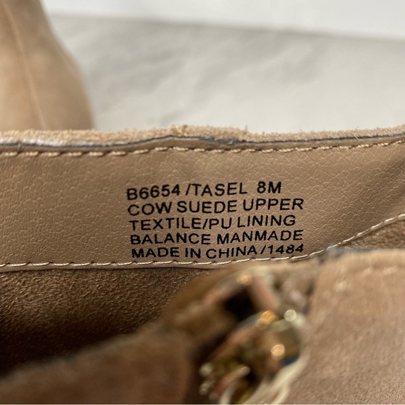 New! Blondo Tasel Tan Suede Pointy Toe Bootie 8M - Picture 12 of 15